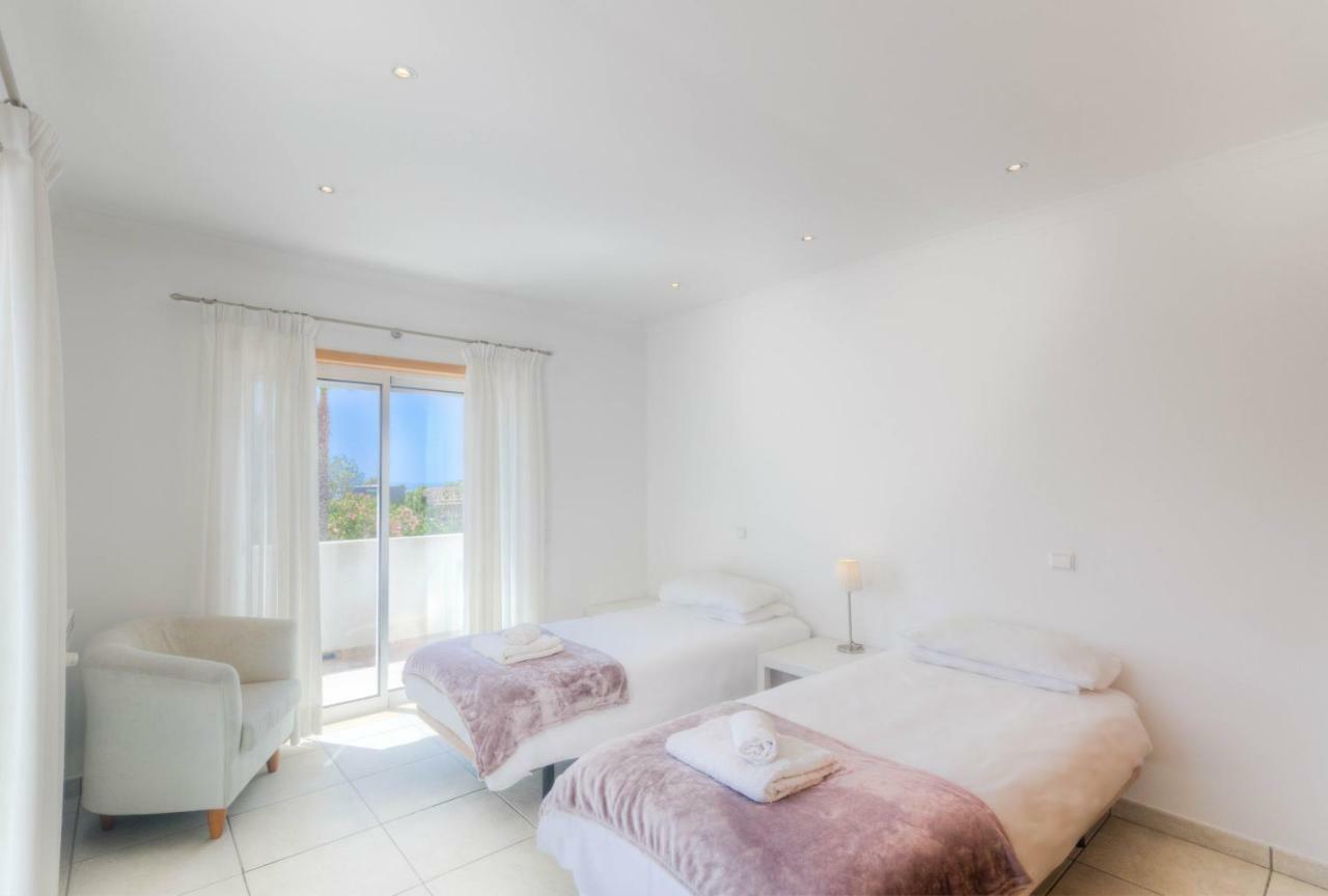 Villa Montanha, Luxury Coastal Villa, With Swimming Pool, Loungers And Alfresco Dining, 10 Min Walk To The Beautiful Praia Da Luz Beach, Shops, Bars And Restaurants! Dış mekan fotoğraf